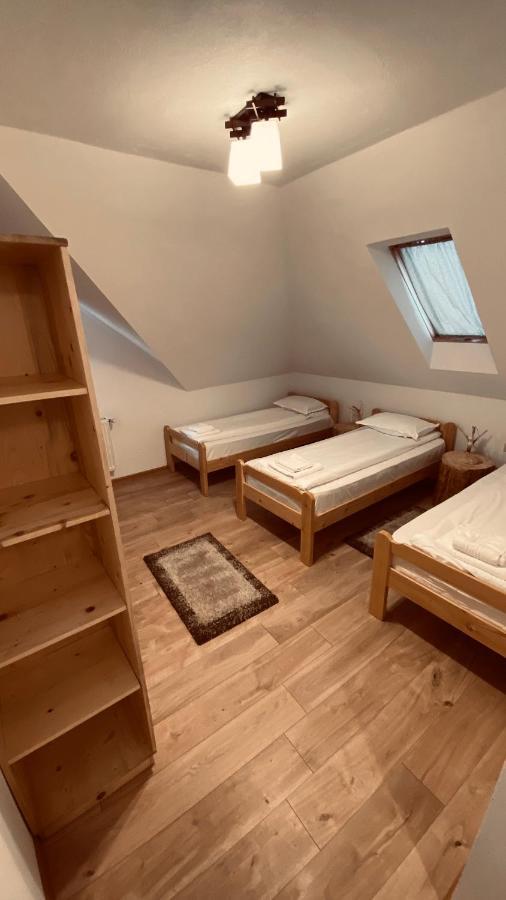 Famives Vendeghaz Bed and Breakfast Racul Exteriör bild
