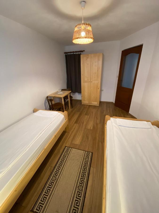 Famives Vendeghaz Bed and Breakfast Racul Exteriör bild